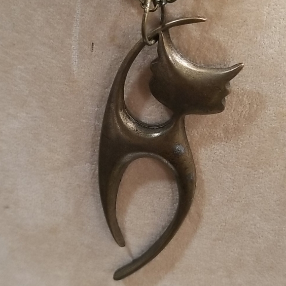 Trinket - Picture 2 of 3